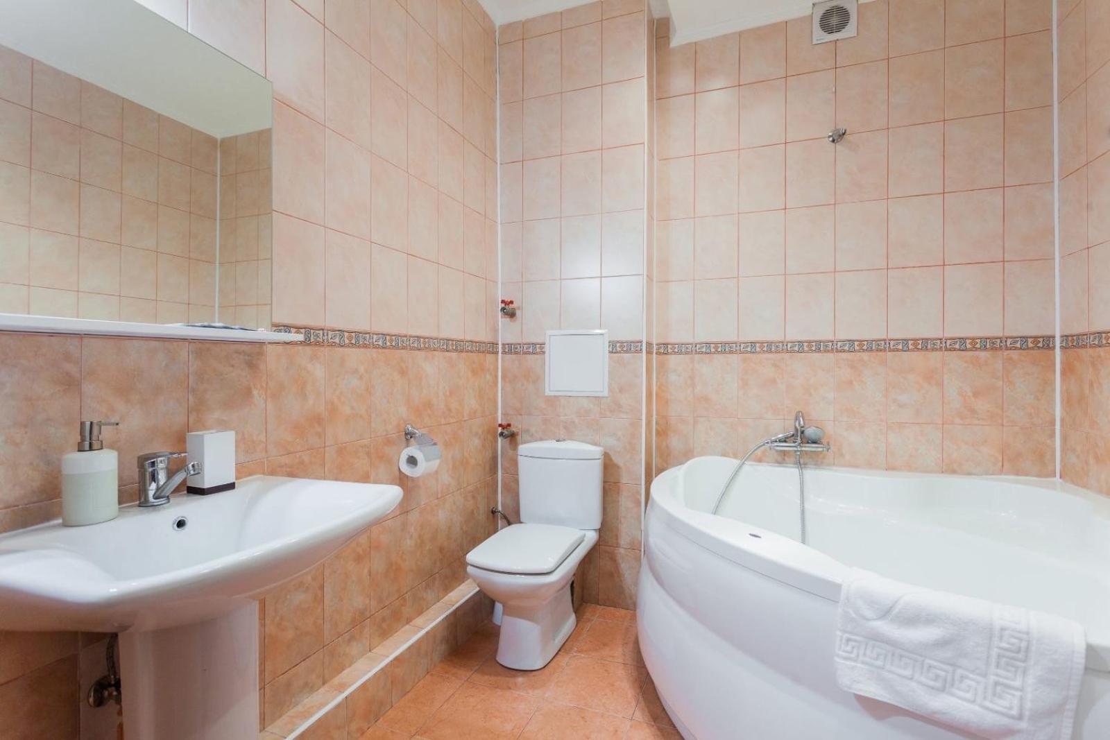 Navit Apartments With Breakfast,Near The Railway Station, The City Center, The Park Kijev Kültér fotó